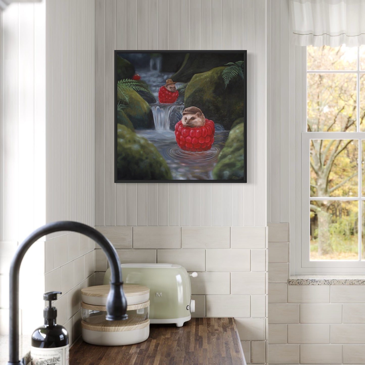 Igelkottar i hallonbåtar - inramad canvas print